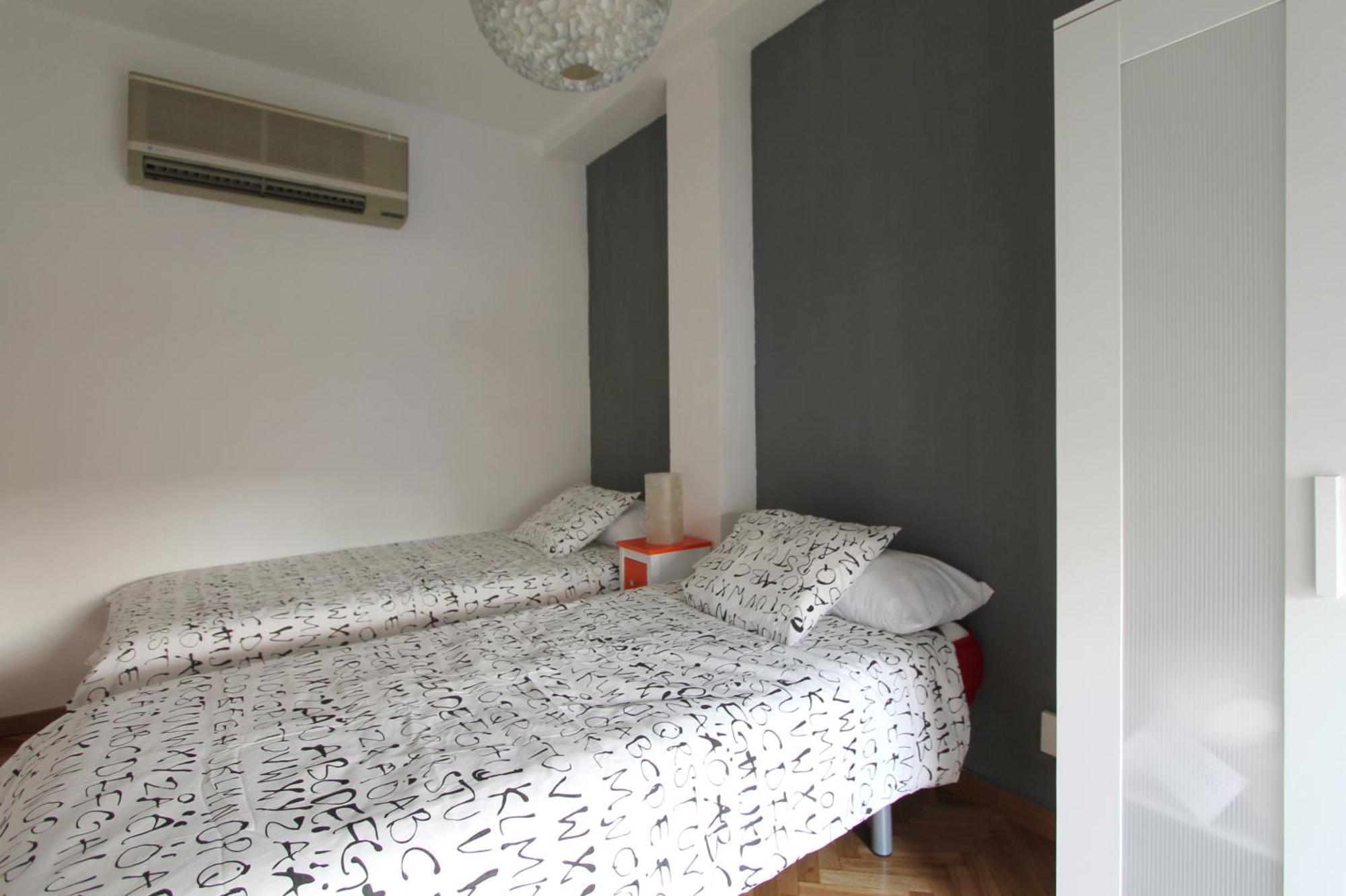 Apartamentos Goyescas Deco Μαδρίτη Δωμάτιο φωτογραφία