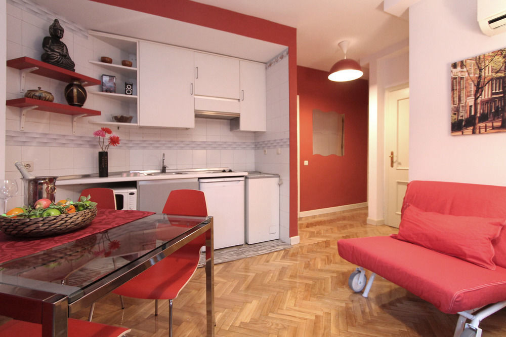 Apartamentos Goyescas Deco Μαδρίτη Εξωτερικό φωτογραφία